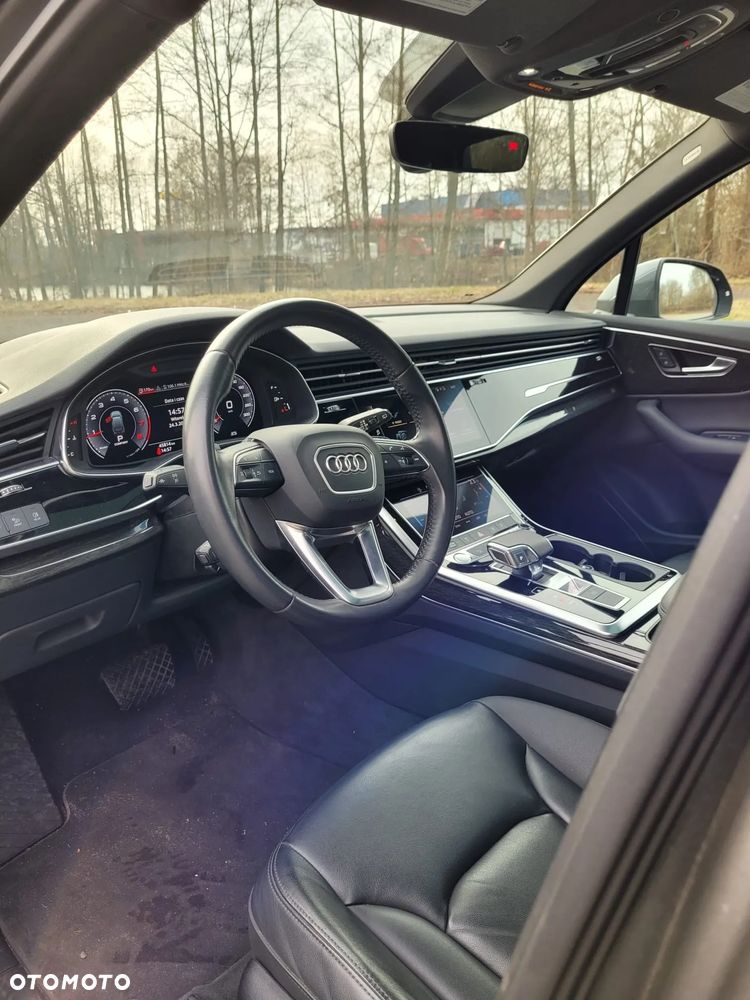 Audi Q7 - 9