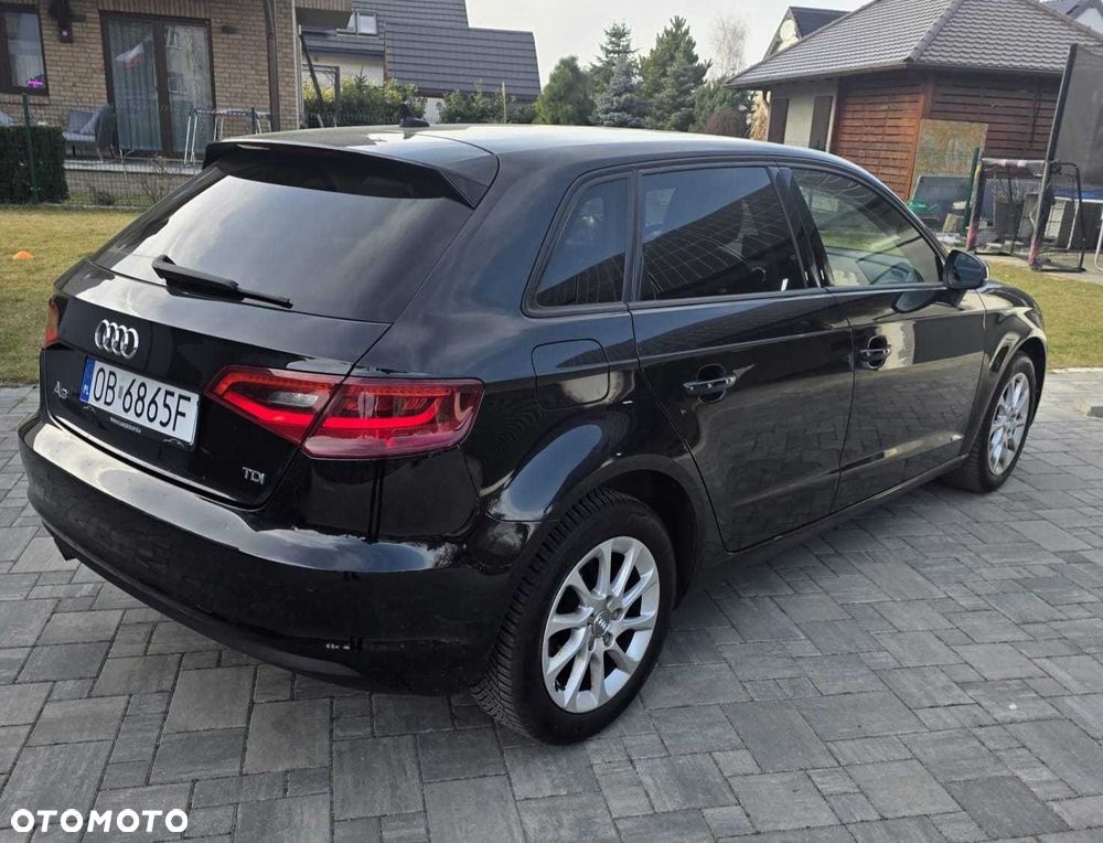 Audi A3 Sportback - 3