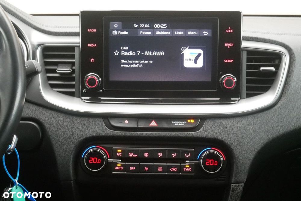 Kia Ceed 1.5 T-GDI M - 10