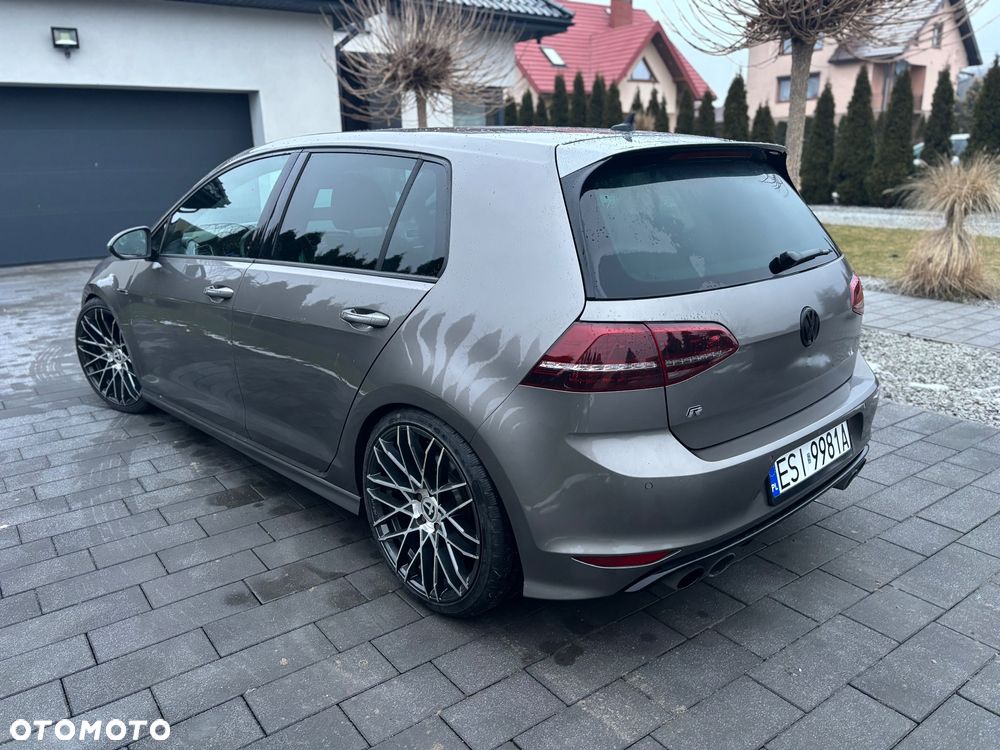 Volkswagen Golf - 15