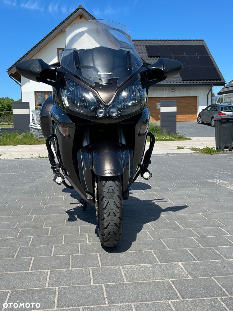Kawasaki GTR - 20