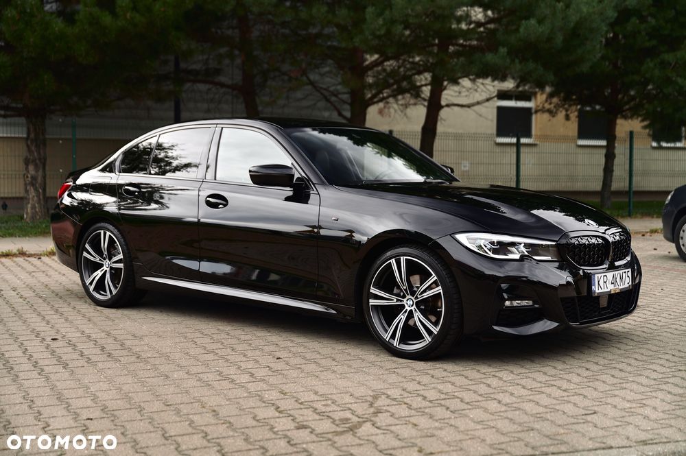 BMW Seria 3 320d xDrive M Sport Shadow - 19