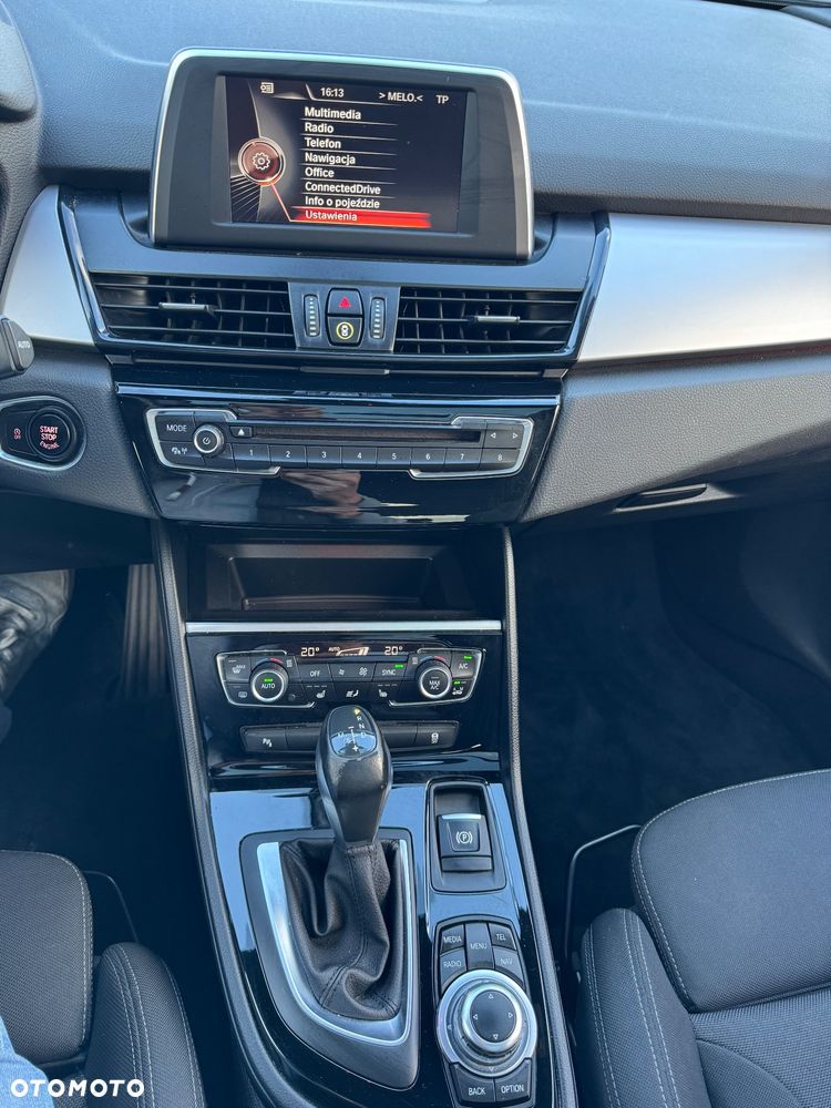 BMW Seria 2 218d Sport-Aut Sport Line - 11