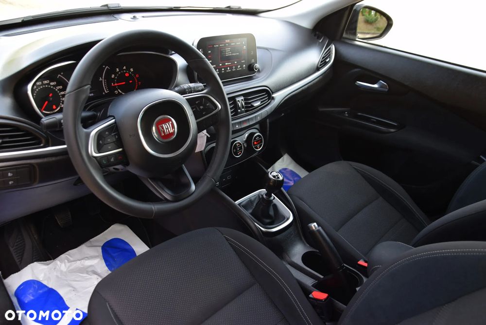 Fiat Tipo 1.4 T-Jet Business Line - 21