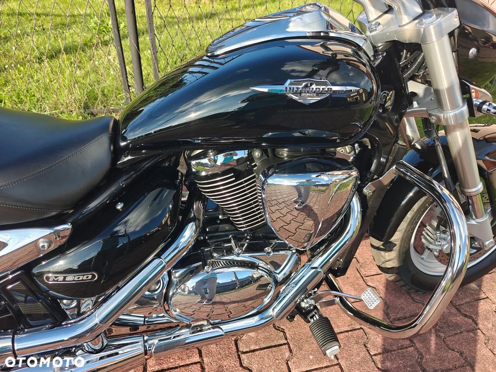 Suzuki Intruder - 5