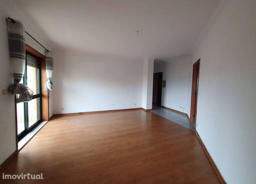 APARTAMENTO T1 - RIO TINTO, GONDOMAR - Grande imagem: 2/9