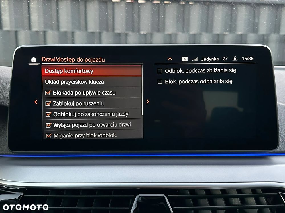 BMW Seria 5 520d xDrive - 32