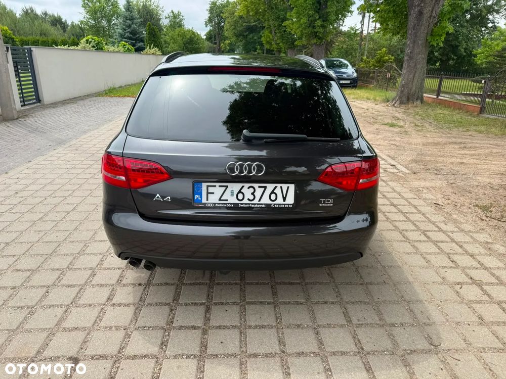 Audi A4 Avant 2.0 TDI Quattro - 8