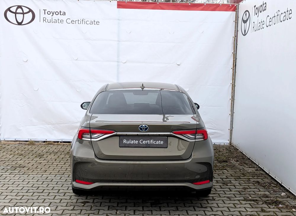 Toyota Corolla 1.8 HSD Exclusive Plus tapiterie Gri - 6