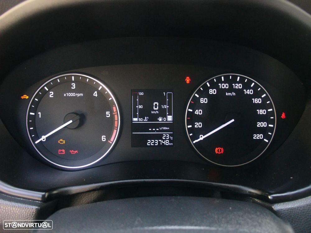 Hyundai i20 1.1 CRDi LED - 6