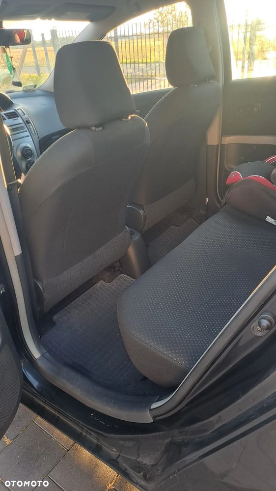Toyota Yaris - 6