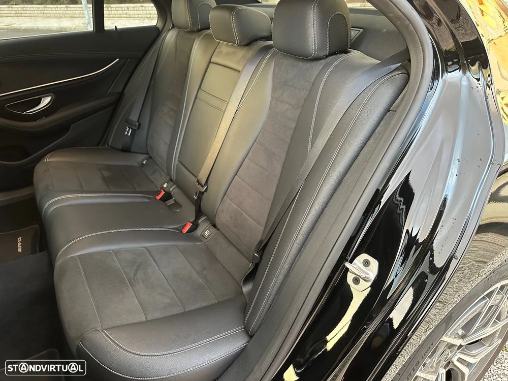 Mercedes-Benz E 220 d 9G-TRONIC AMG Line - 9