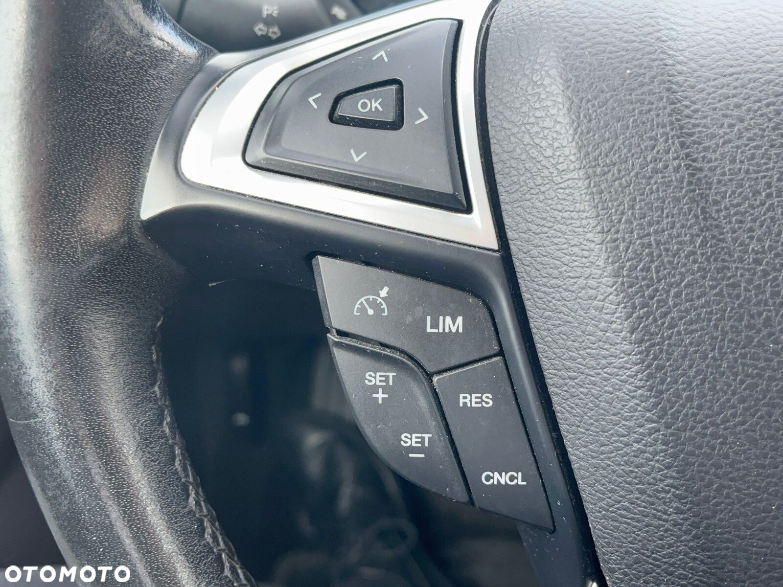 Ford Mondeo - 21