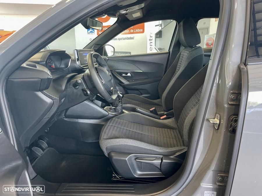 Peugeot 2008 1.2 PureTech Style - 8