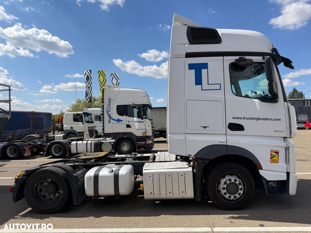Mercedes-Benz Actros - 3