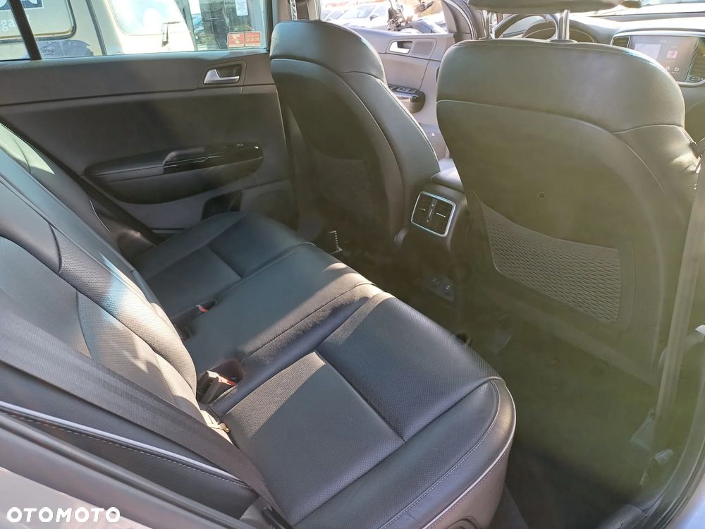 Kia Sportage 1.6 T-GDI L Business Line 2WD DCT - 19