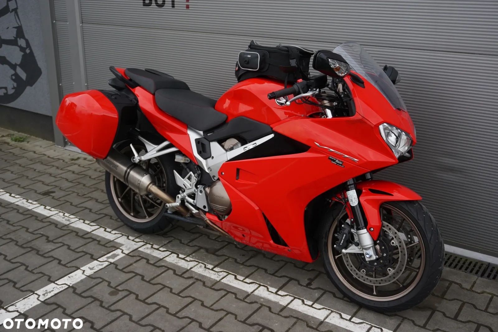 Honda VFR - 1