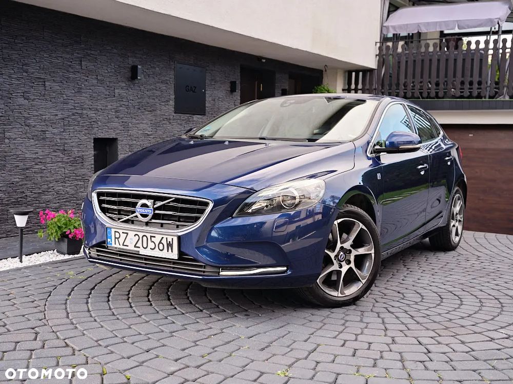 Volvo V40 T3 Ocean Race - 1
