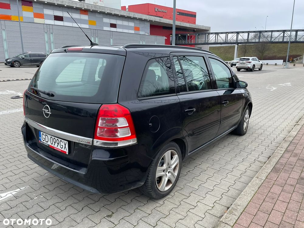 Opel Zafira 1.9 CDTI Navi - 18