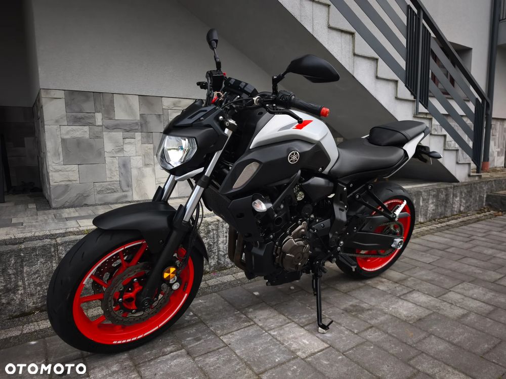 Yamaha MT - 4