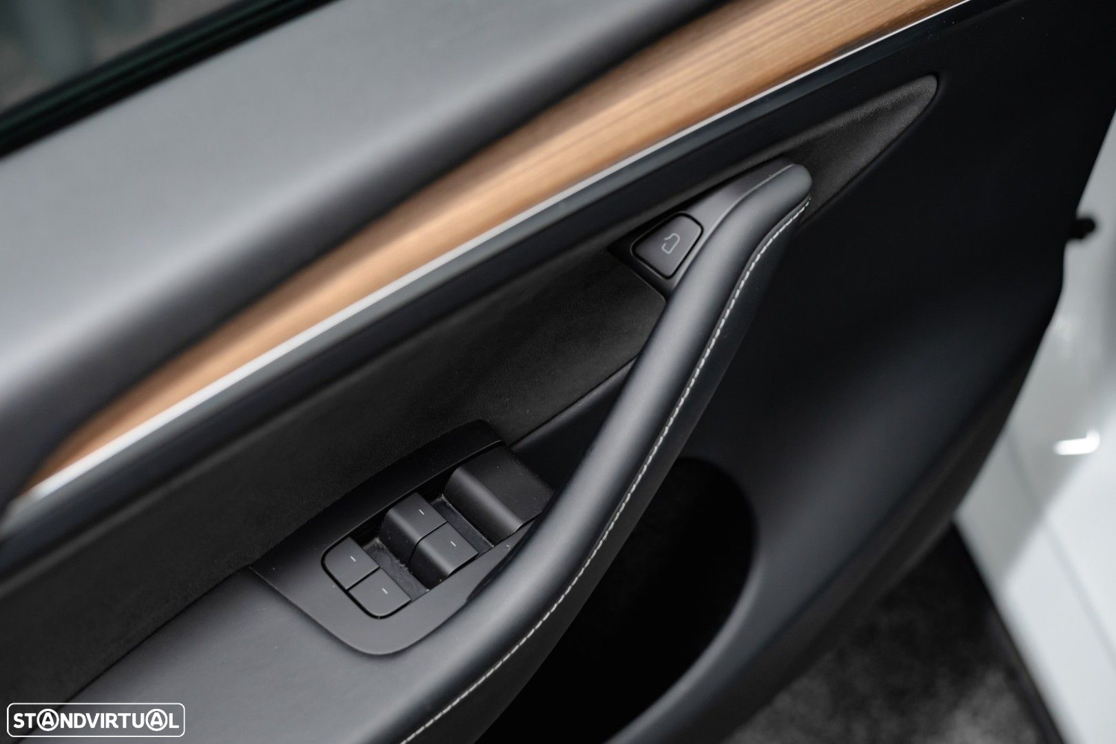 Tesla Model Y Performance Tração Integral - 34
