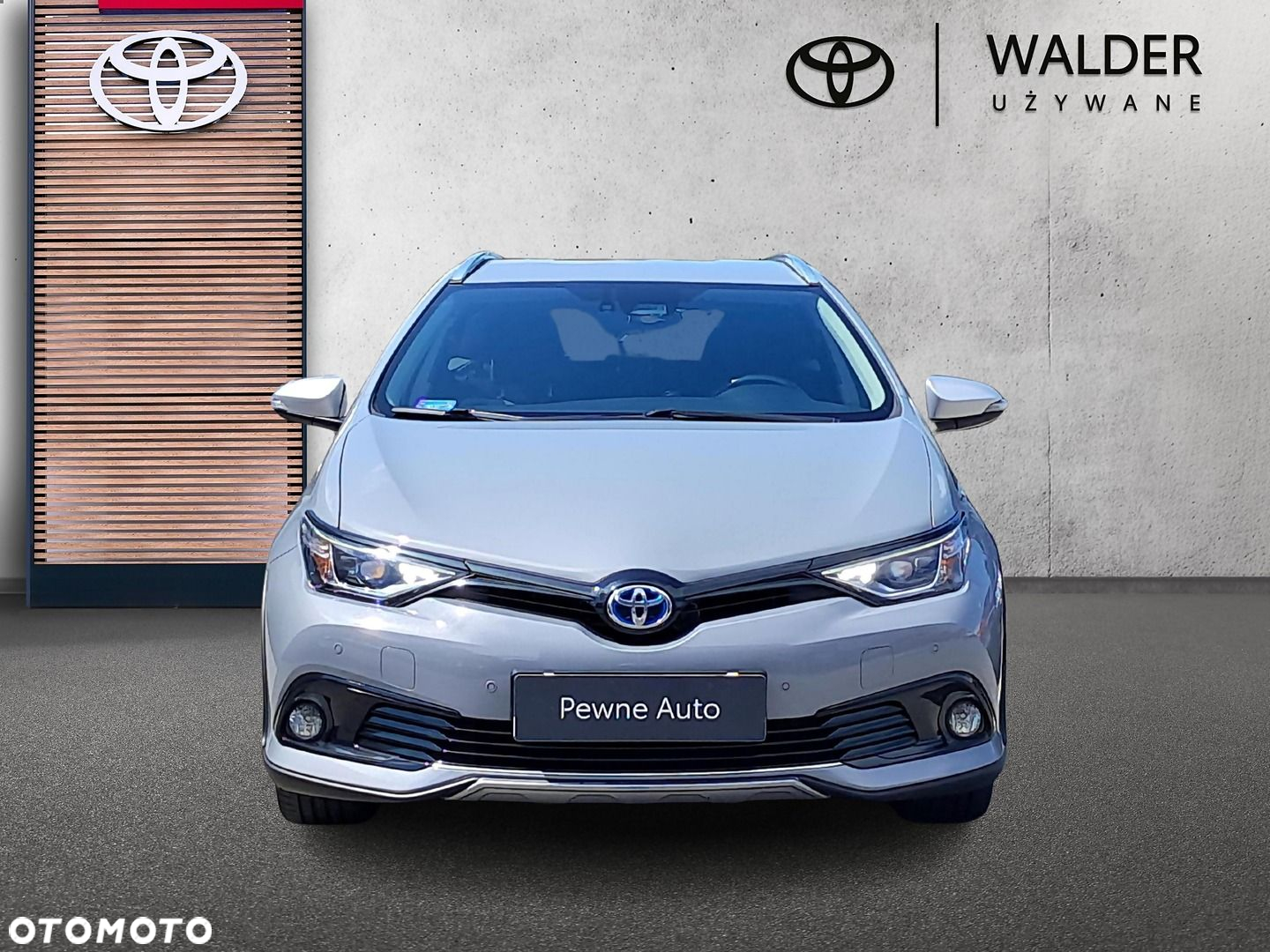 Toyota Auris Hybrid 135 Freestyle - 8
