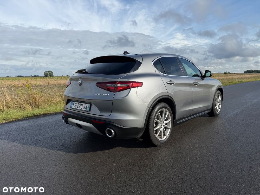 Alfa Romeo Stelvio 2.2 JTDM Super - 5