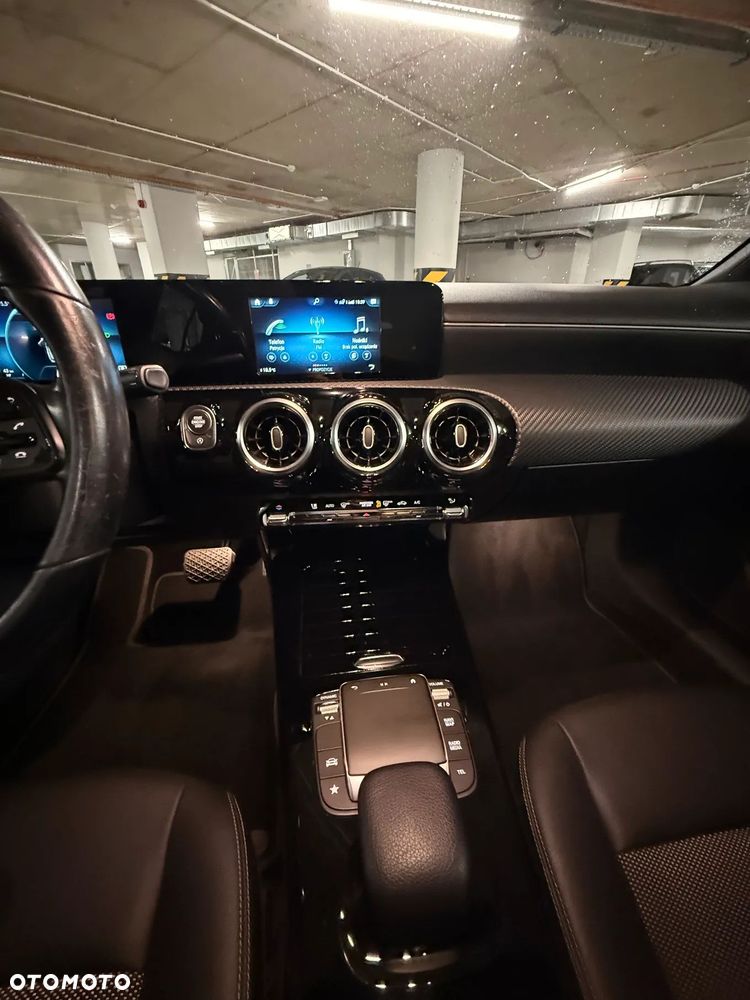 Mercedes-Benz CLA 180 d 7G-DCT - 10