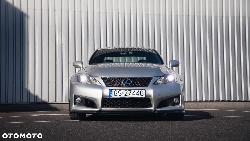 Lexus IS F Sport - 9