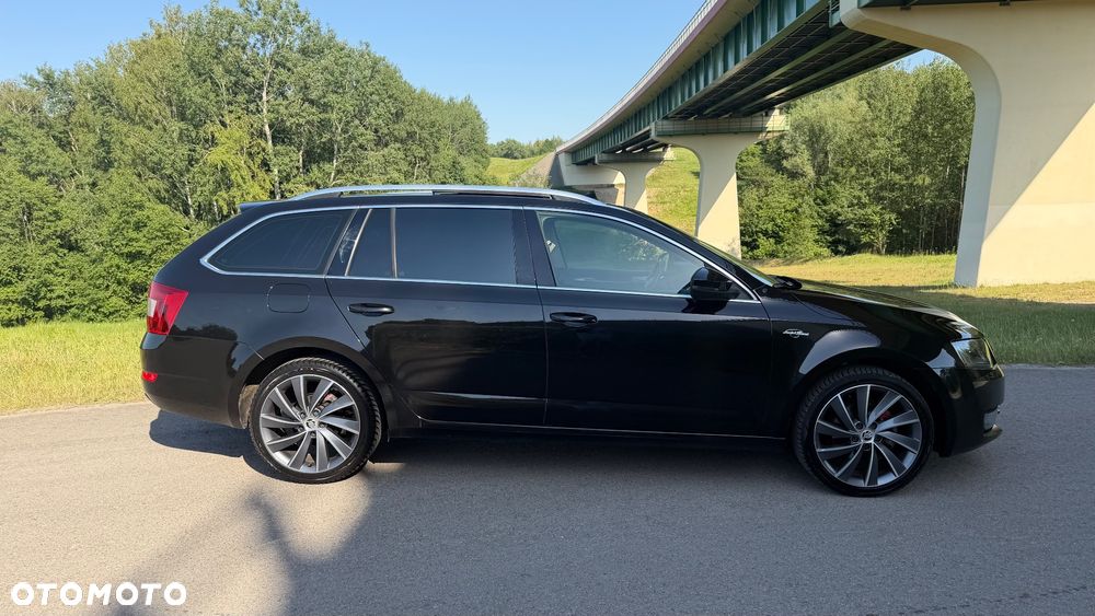 Skoda Octavia 2.0 TDI DSG Clever - 6