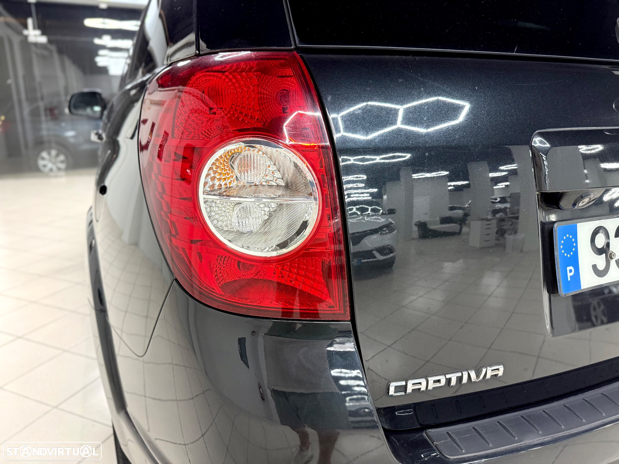 Chevrolet Captiva 2.2 VCDi Seven Xtreme 7L - 8