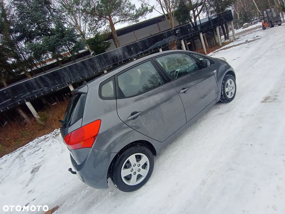 Kia Venga 1.4 CVVT Vision - 11