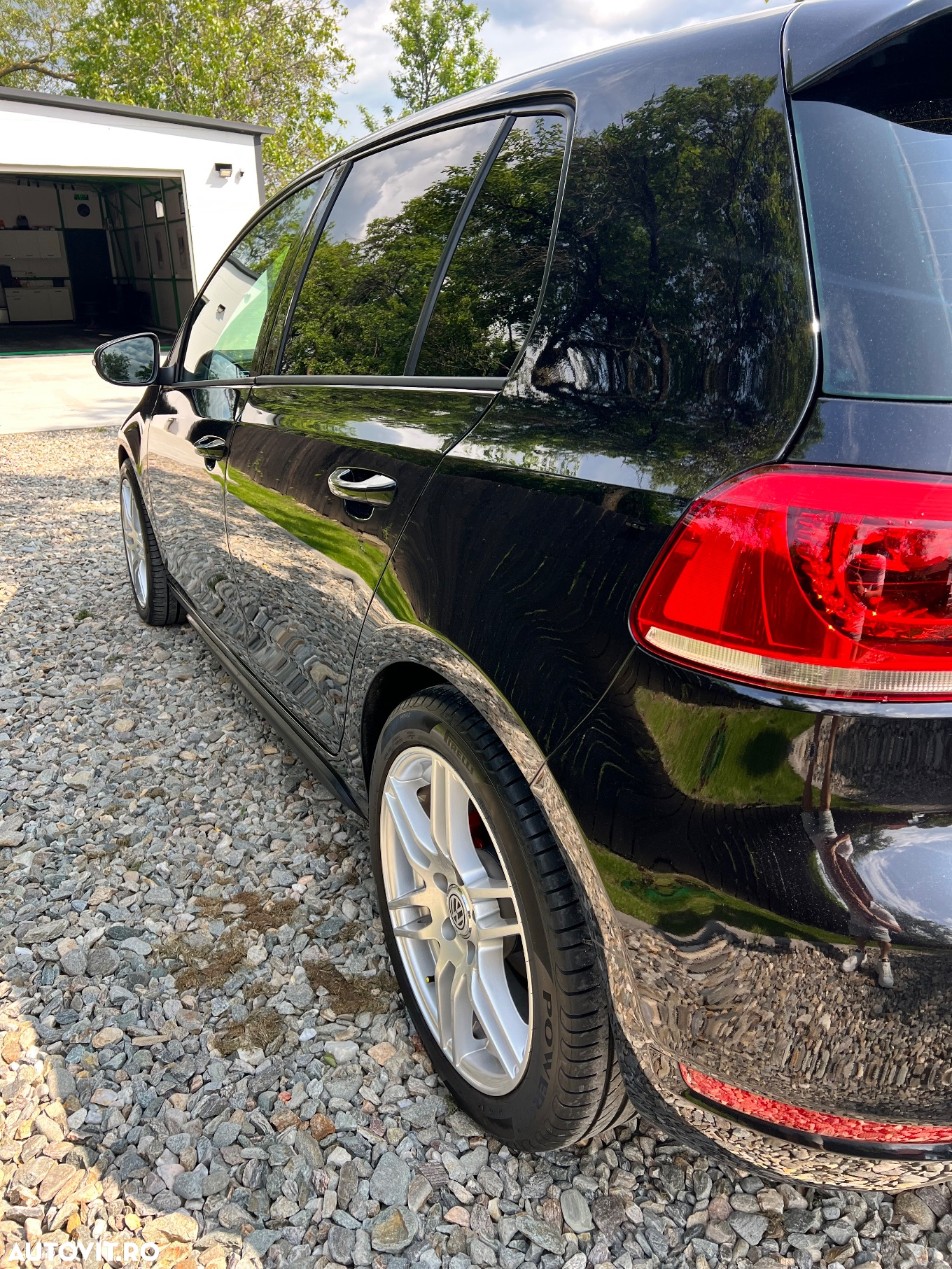 Volkswagen Golf 2.0 DPF GTD - 16