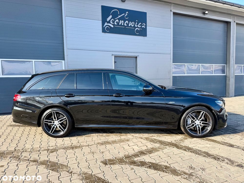 Mercedes-Benz Klasa E AMG 53 4-Matic+ - 14