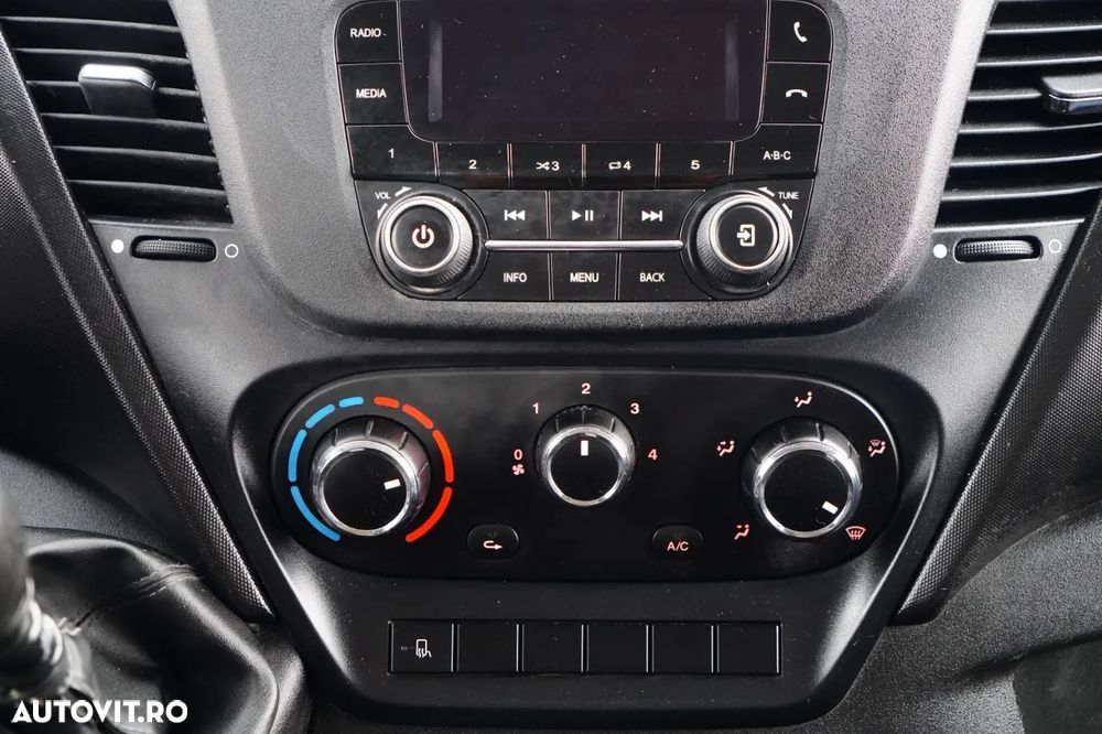 Iveco DAILY 35-140 / BASCULATOR / CU OPȚIUNI - 6 LOCURI / DOUĂ LOCURI / MANUAL / - 27