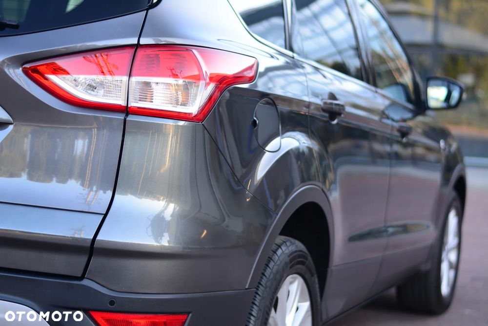 Ford Kuga 2.0 TDCi 4x2 Titanium - 13
