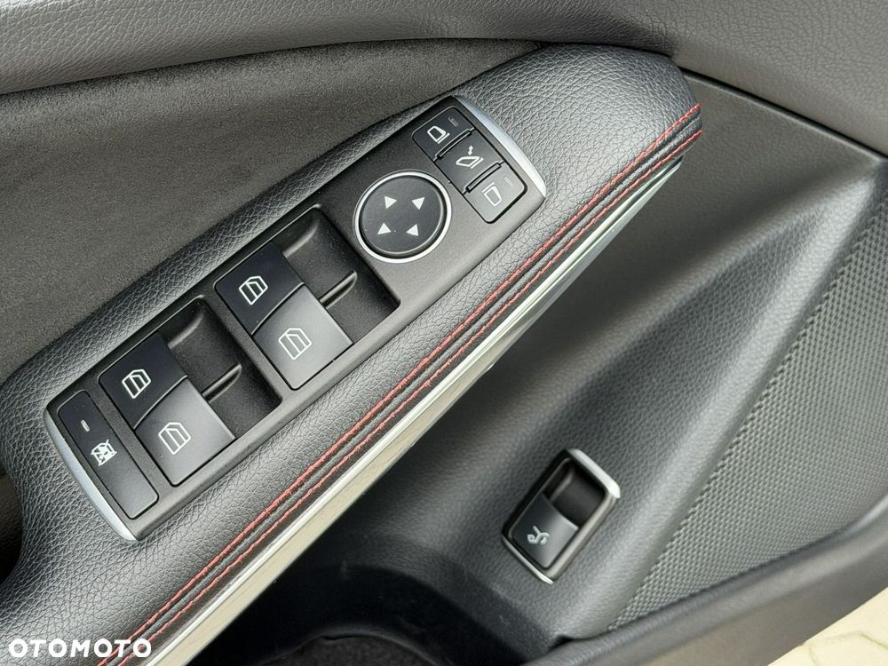 Mercedes-Benz GLA 220 CDI 7G-DCT AMG Line - 18