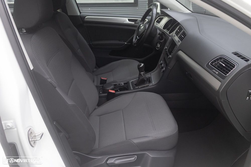 VW Golf 1.6 TDi Trendline - 21