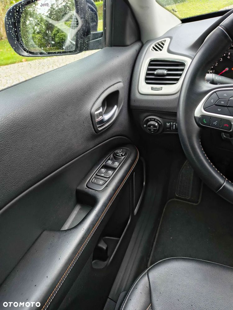 Jeep Compass 1.4 MultiAir Longitude - 11