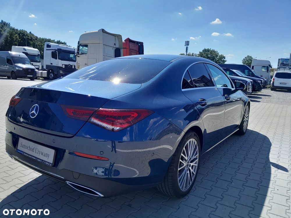 Mercedes-Benz CLA 180 Progressive 7G-DCT - 6
