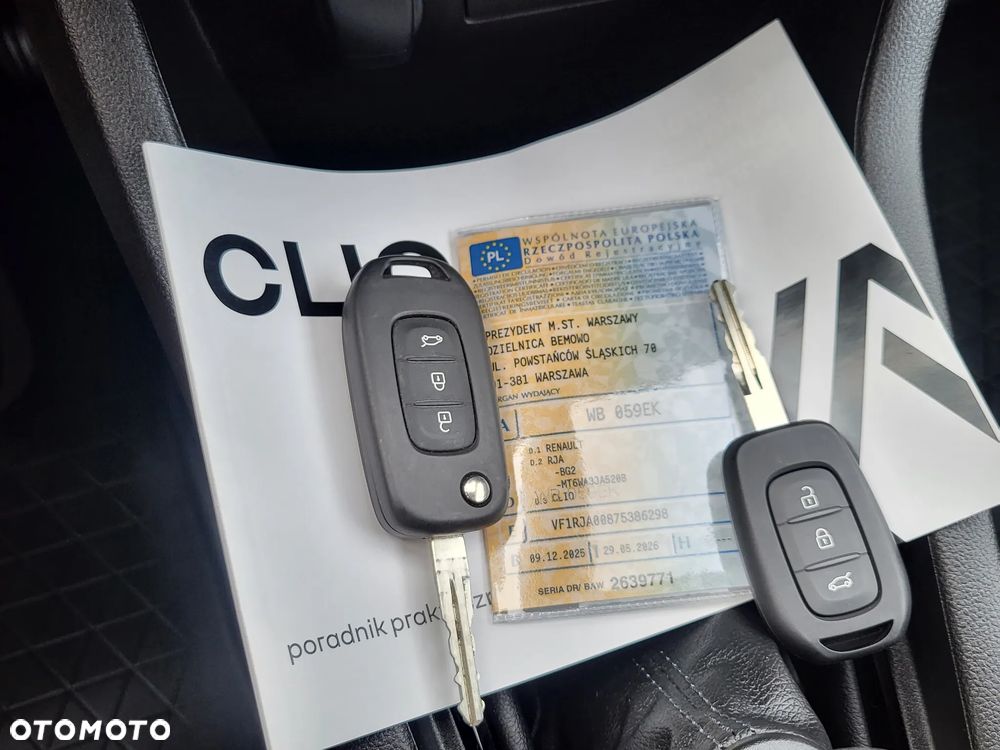 Renault Clio 1.0 TCe Evolution - 24