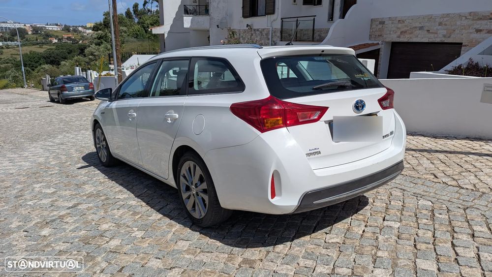 Toyota Auris 1.8 HSD P.Te.+17+E.Al.+Navi - 12