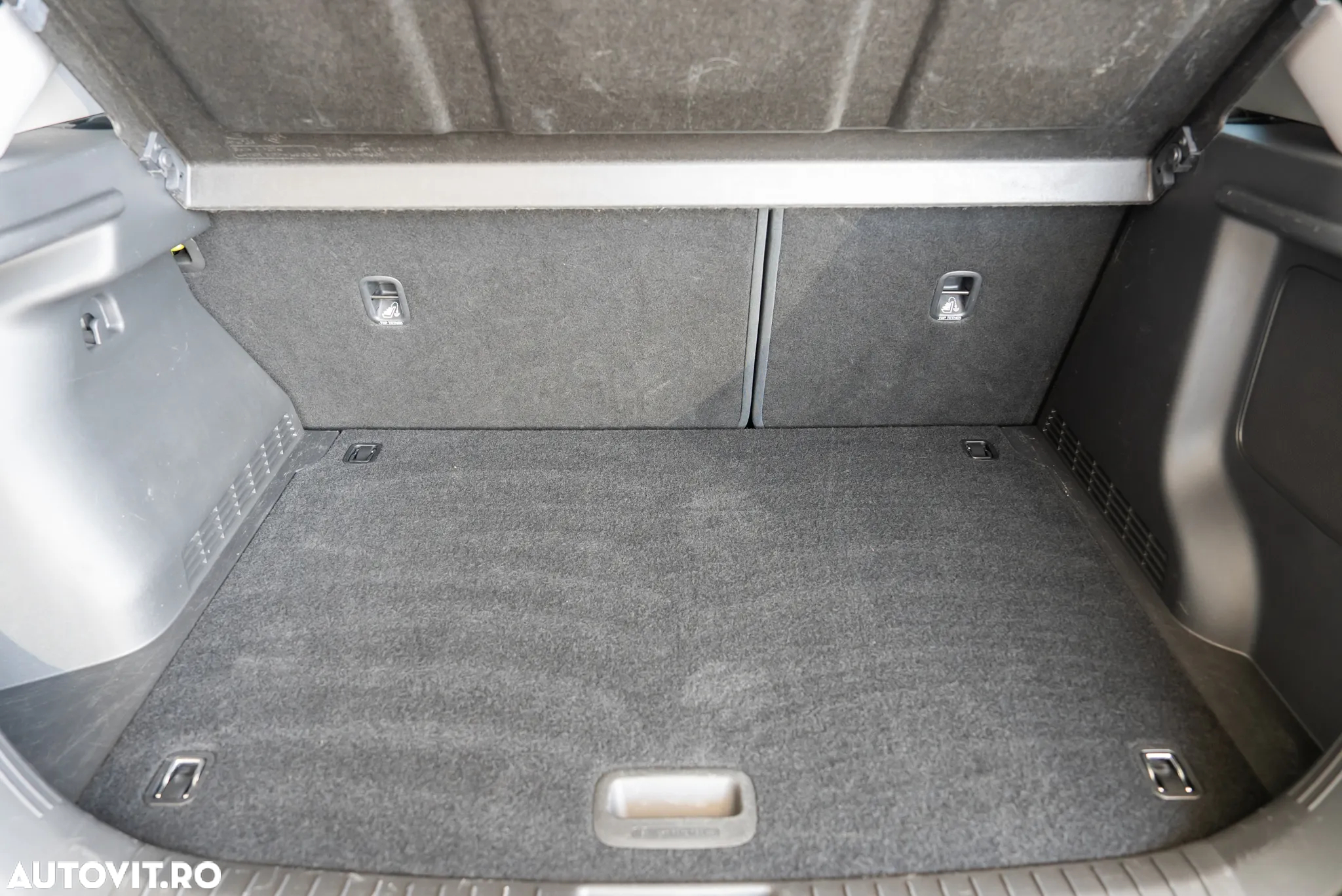 Hyundai KONA Electric 204CP Luxury - 24