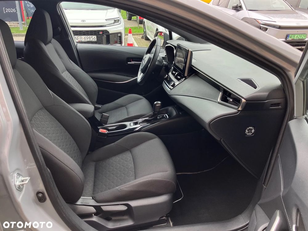 Toyota Corolla 1.8 Hybrid Comfort - 17