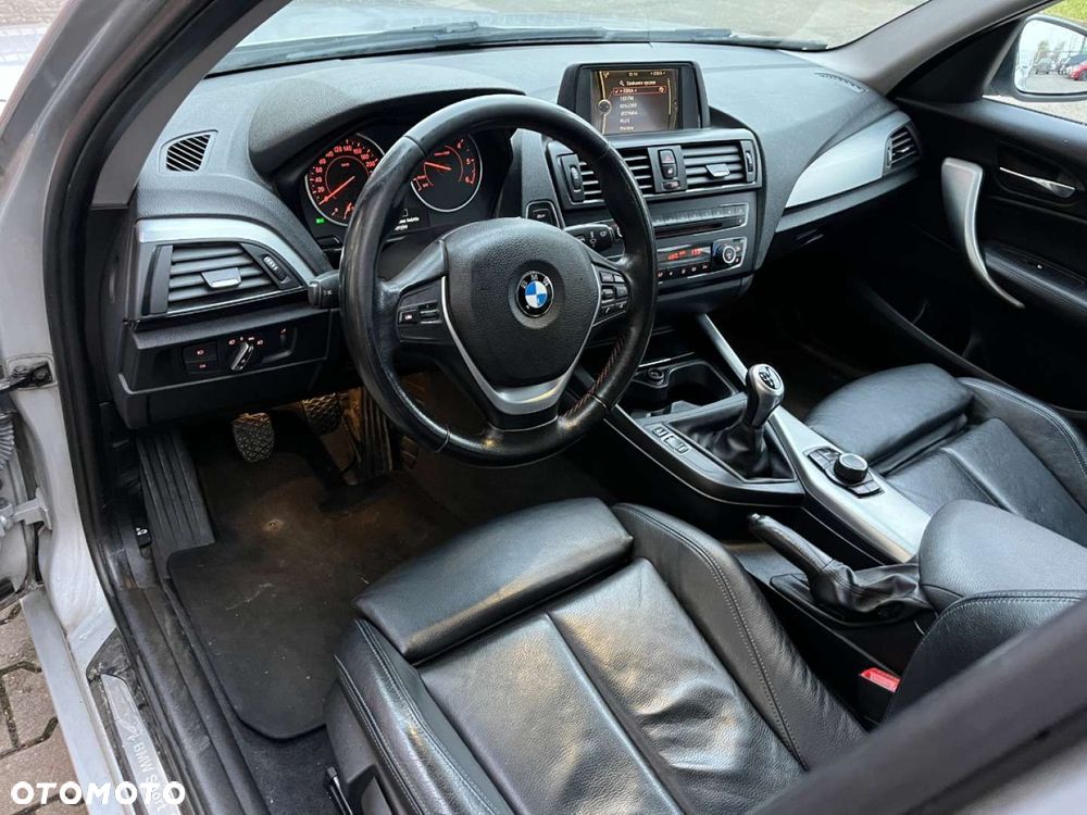 BMW Seria 1 116d Sport Line - 8