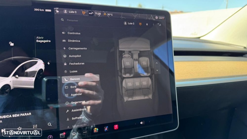 Tesla Model 3 Long-Range Dual Motor AWD - 35