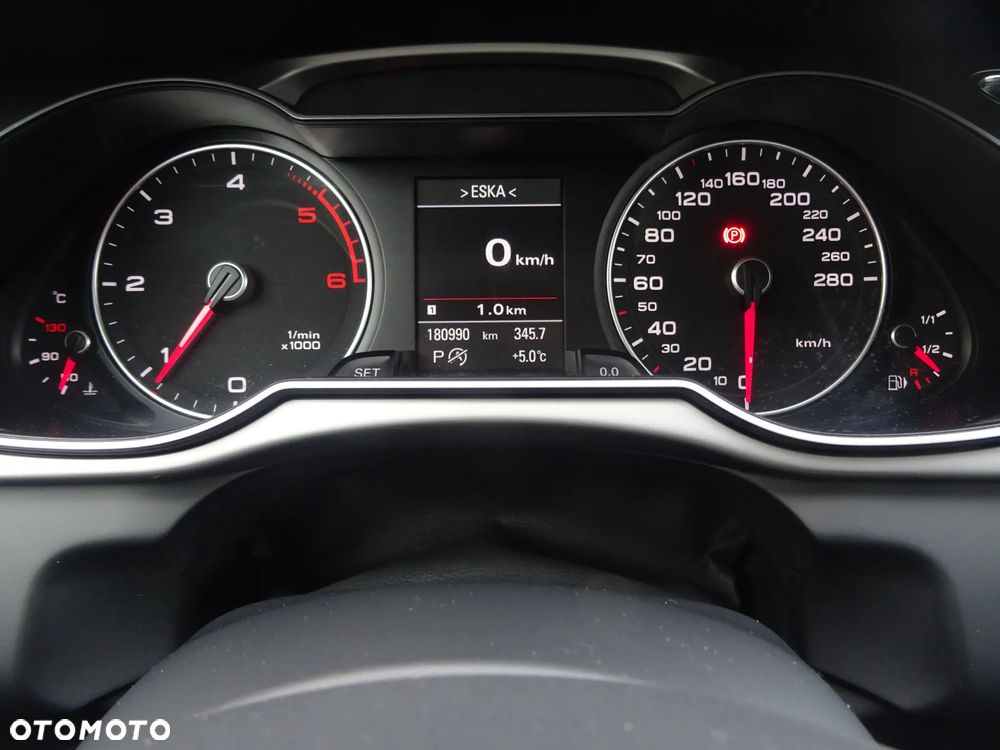 Audi A4 Limousine - 31