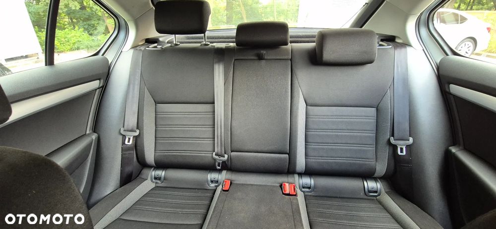 Skoda Octavia 2.0 TDI Ambition DSG - 8