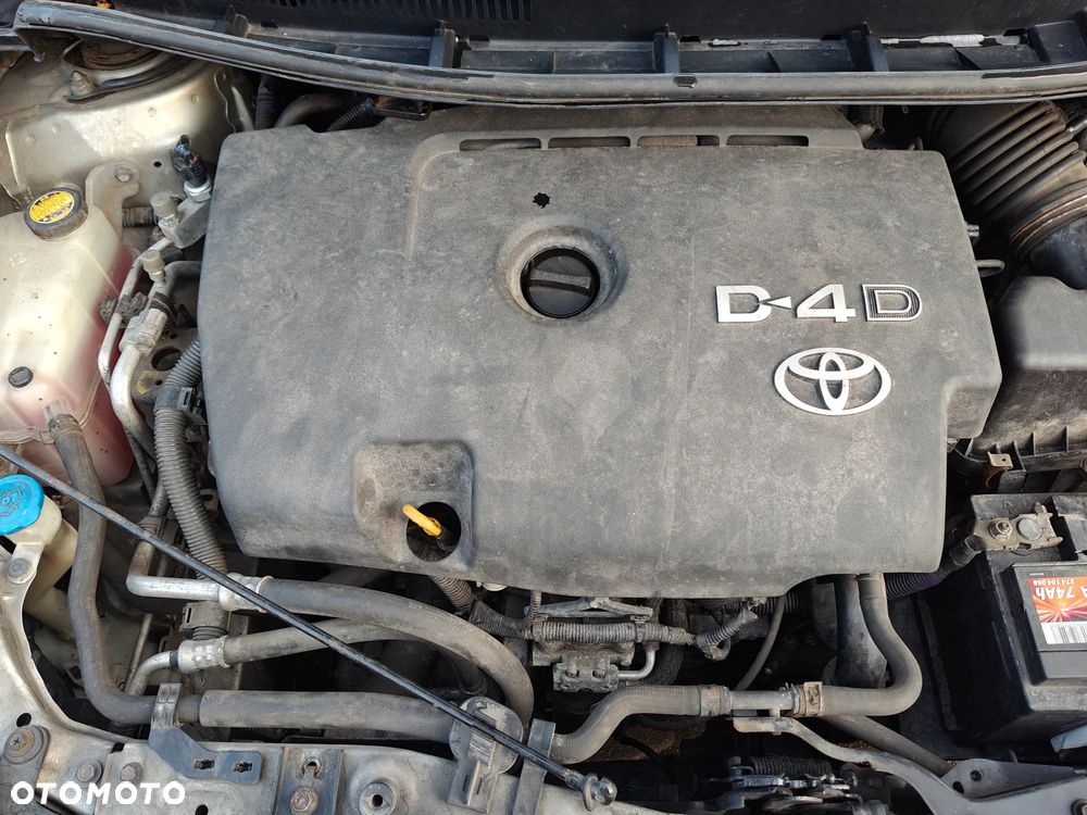 Toyota Auris 2.0 D-4D Luna - 16