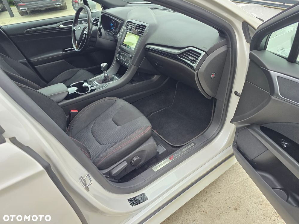Ford Mondeo 2.0 TDCi ST-Line - 23